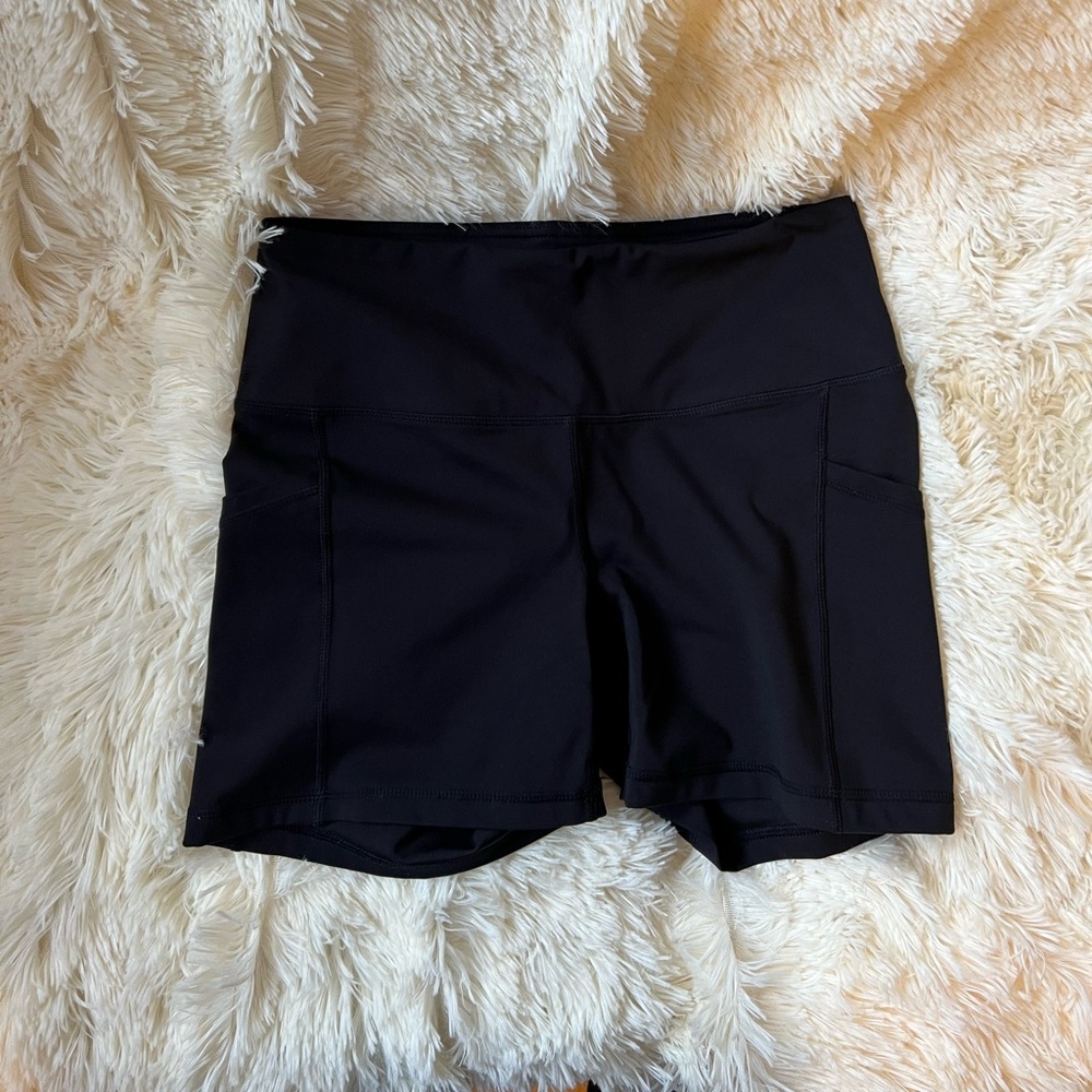 Black biker shorts with pockets